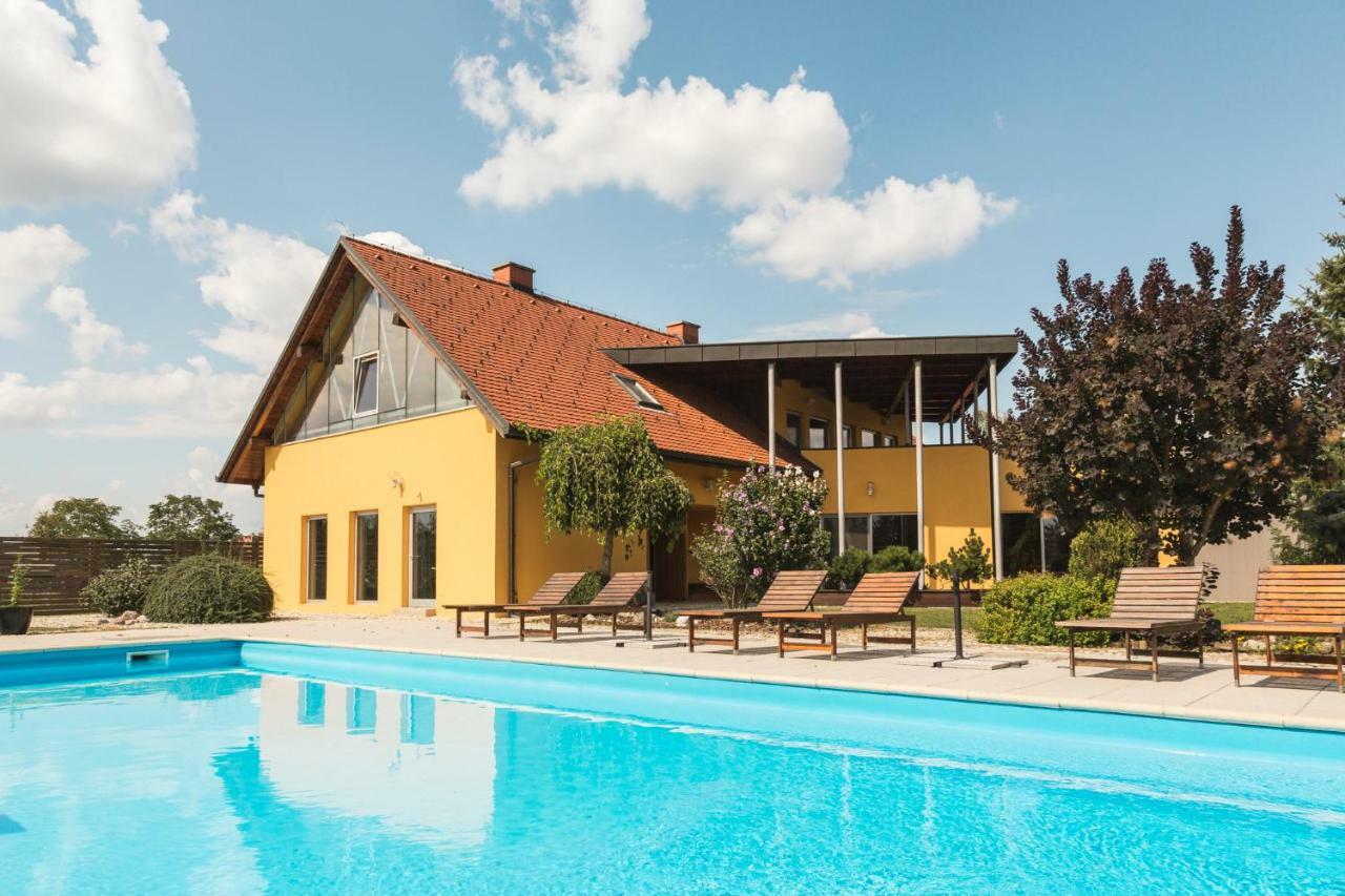 Vila Izabela Križevci pri Ljutomeru Zewnętrze zdjęcie